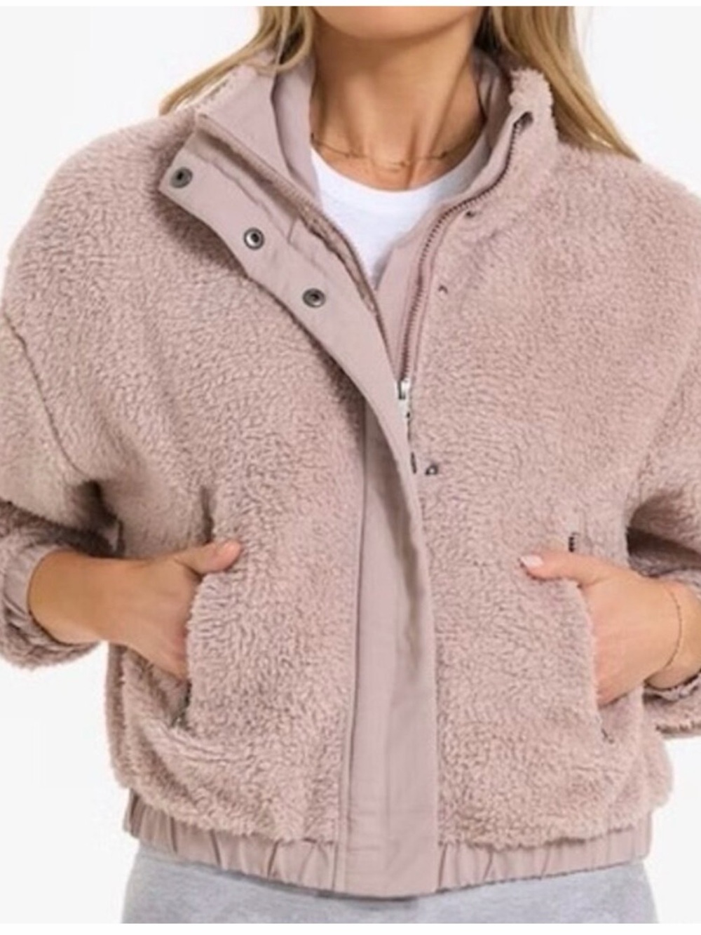 Vuori Cozy Teddy Jacket in Light Mauve